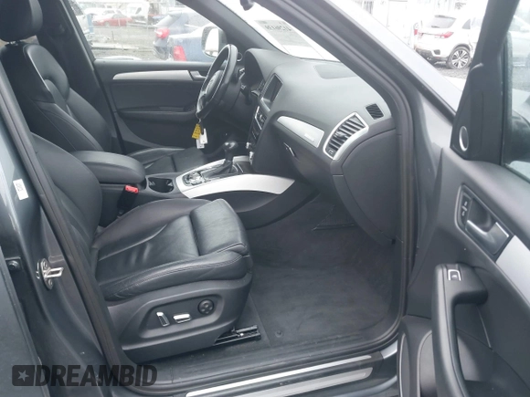 2015 Audi Q5 Premium Plus with VIN WA1DGAFP6FA081672, listed as a IAAI auction lot 41296139 with 93,376 mi miles. Bid and sale history available at carsss.com. Image 5.