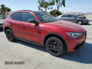 2019 Alfa Romeo Stelvio Ti z VIN ZASPAKBN0K7C49786, wystawiony jako Copart lot #58251815 z przebiegiem 111 397 mil mil oraz Czysty tytuł • Clean title. Historia ofert i sprzedaży dostępna na DreamBid. Obrazek 4.