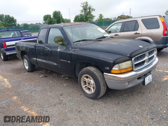 2000 Dodge Dakota with VIN 1B7GL22X2YS763505, listed as a IAAI auction lot 42608242 with 131,159 mi miles and . Bid and sale history available at DreamBid. Image 1.
