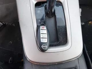 2015 Nissan Sentra SV z VIN 3N1AB7AP0FL656488, wystawiony jako IAAI lot #42275553 z przebiegiem 203 729 mil mil oraz . Historia ofert i sprzedaży dostępna na DreamBid. Obrazek 11.