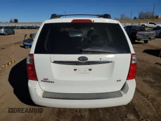 2007 Kia Sedona LX with VIN KNDMB233776123024, listed as a Copart auction lot 43952805 with 201,452 mi miles and Clean Title. Bid and sale history available at carsss.com. Image 6.