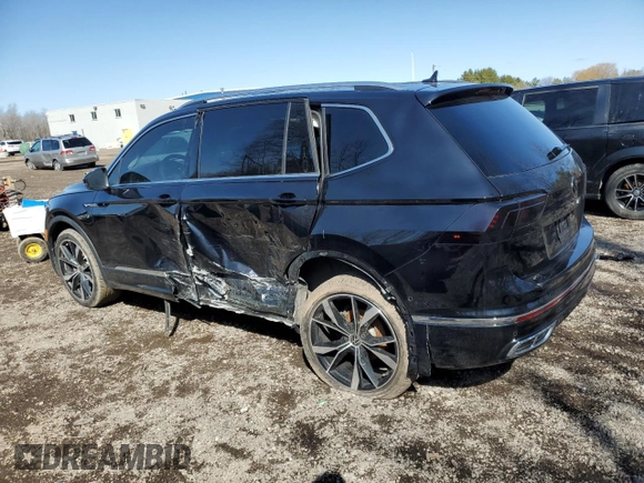 2024 Volkswagen Tiguan SEL R-Line with VIN 3VV4B7AX5RM118962, listed as a Copart auction lot 49692685 with 15,320 mi miles and Clean title. Bid and sale history available at DreamBid. Image 2.