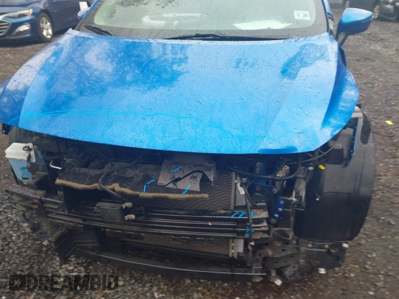 2021 Nissan Versa SV z VIN 3N1CN8EV1ML857229, wystawiony jako IAAI lot #42240795 z przebiegiem 77 521 mil mil oraz . Historia ofert i sprzedaży dostępna na DreamBid. Obrazek 6.
