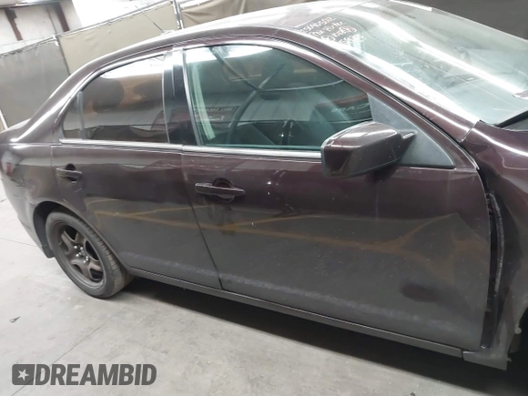 2011 Ford Fusion SE with VIN 3FAHP0HA3BR345933, listed as a IAAI auction lot 42008980 with 147,076 mi miles. Bid and sale history available at carsss.com. Image 13.