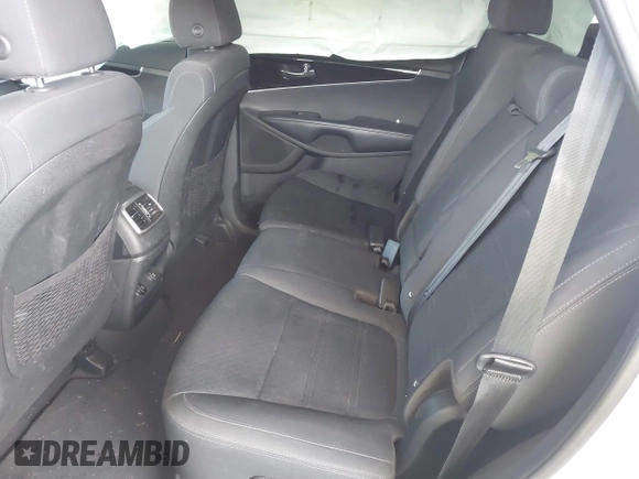2019 Kia Sorento S with VIN 5XYPG4A55KG558127, listed as a IAAI auction lot 41906728 with 67,248 mi miles and . Bid and sale history available at carsss.com. Image 8.