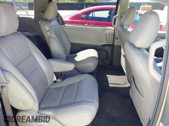 2015 Toyota Sienna XLE с VIN 5TDYK3DC0FS688624, выставлен на аукционе IAAI как лот 42252799 с пробегом 201 522 миль миль и . История ставок и продаж доступна на DreamBid. Изображение 8.