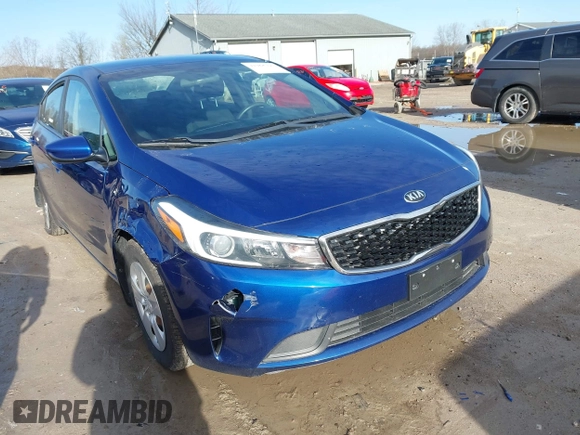 2018 Kia Forte LX with VIN 3KPFK4A76JE184604, listed as a IAAI auction lot 41965195 with 87,732 mi miles. Bid and sale history available at carsss.com. Image 1.