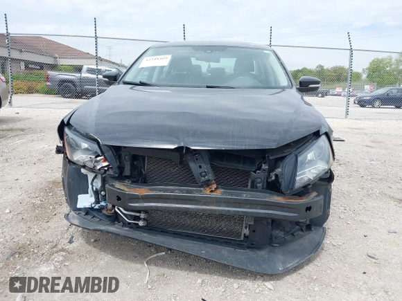 2013 Volkswagen Passat SE with VIN 1VWBH7A33DC000739, listed as a IAAI auction lot 42348369 with 154,793 mi miles and . Bid and sale history available at DreamBid. Image 12.