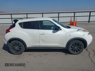 2014 Nissan Juke SL with VIN JN8AF5MV3ET358838, listed as a IAAI auction lot 41904916 with 86,273 mi miles. Bid and sale history available at carsss.com. Image 13.