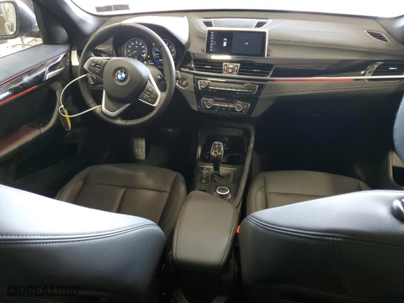 2022 BMW X1 xDrive28i with VIN WBXJG9C05N5U85555, listed as a Copart auction lot 43398955 with 17,461 mi miles and Salvage Title. Bid and sale history available at carsss.com. Image 8.
