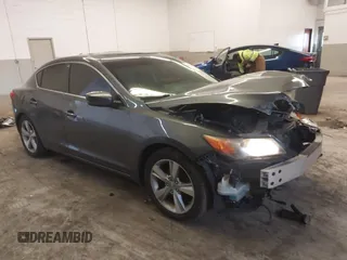 2013 Acura ILX Tech Pkg with VIN 19VDE1F76DE006842, listed as a IAAI auction lot 41534270 with 148,930 mi miles. Bid and sale history available at carsss.com. Image 1.