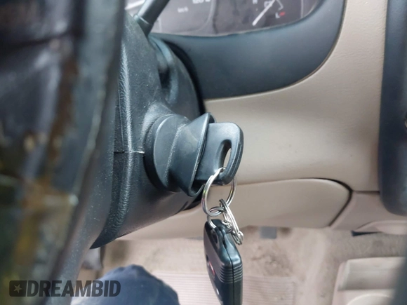 2001 Ford Explorer XLS с VIN 1FMZU62E41ZA38623, выставлен на аукционе IAAI как лот 42208958 с пробегом 102 755 миль миль и . История ставок и продаж доступна на DreamBid. Изображение 11.