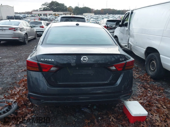 2022 Nissan Altima 2.5 SV with VIN 1N4BL4DV1NN319260, listed as a IAAI auction lot 41056047 with 68,316 mi miles. Bid and sale history available at carsss.com. Image 16.