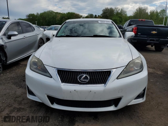 2011 Lexus IS 250 z VIN JTHCF5C28B5047108, wystawiony jako Copart lot #56041835 z przebiegiem 188 156 mil mil oraz Szkoda całkowita • Salvage title. Historia ofert i sprzedaży dostępna na DreamBid. Obrazek 5.