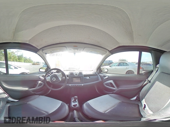 2009 Smart fortwo Passion z VIN WMEEK31X89K289001, wystawiony jako Copart lot #51781925 z przebiegiem 79 742 mil mil oraz Szkoda całkowita • Salvage title. Historia ofert i sprzedaży dostępna na DreamBid. Obrazek 13.