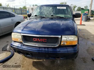 2002 GMC Sonoma SLS with VIN 1GTDT13W42K198720, listed as a Copart auction lot 59402374 with 106,175 mi miles and Salvage Title. Bid and sale history available at carsss.com. Image 5.