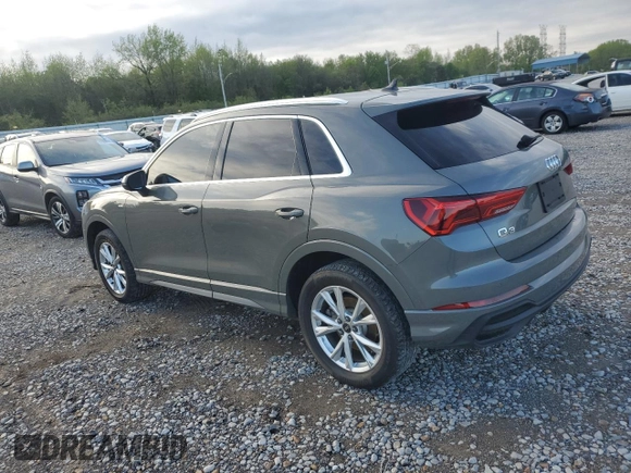 2023 Audi Q3 S line Premium z VIN WA1DECF35P1094199, wystawiony jako Copart lot #52099525 z przebiegiem 50 304 mil mil oraz Szkody całkowita. Historia ofert i sprzedaży dostępna na DreamBid. Obrazek 2.