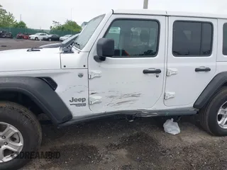 2021 Jeep Wrangler Unlimited Willys with VIN 1C4HJXDG9MW582361, listed as a IAAI auction lot 42243238 with 78,692 mi miles and . Bid and sale history available at DreamBid. Image 6.