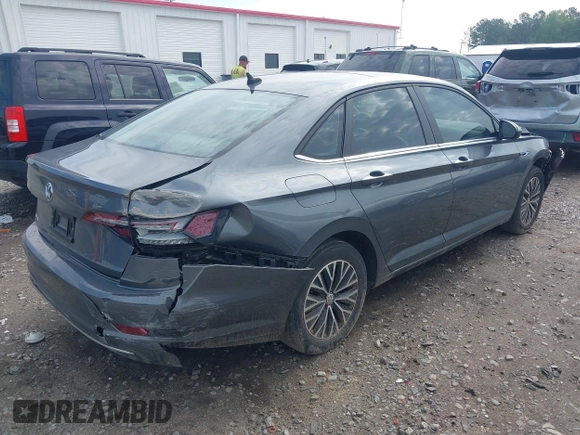 2019 Volkswagen Jetta SEL z VIN 3VWE57BU6KM009492, wystawiony jako IAAI lot #42104094 z przebiegiem 137 087 mil mil oraz . Historia ofert i sprzedaży dostępna na DreamBid. Obrazek 4.