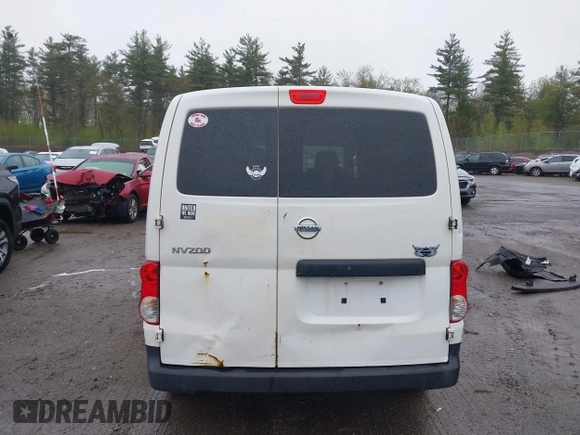 2016 Nissan NV200 S with VIN 3N6CM0KN0GK696935, listed as a IAAI auction lot 42190410 with 407,266 mi miles and . Bid and sale history available at DreamBid. Image 17.