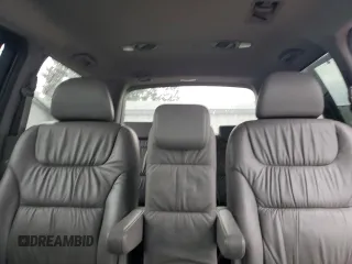 2008 Honda Odyssey EX-L z VIN 5FNRL38778B095946, wystawiony jako Copart lot #54676585 z przebiegiem 213 337 mil mil oraz Czysty tytuł • Clean title. Historia ofert i sprzedaży dostępna na DreamBid. Obrazek 10.