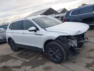 2023 Volkswagen Tiguan SE with VIN 3VV3B7AX3PM071438, listed as a IAAI auction lot 41678623 with 4,775 mi miles. Bid and sale history available at carsss.com. Image 14.