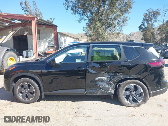 2024 Nissan Rogue SV with VIN JN8BT3BA6RW351100, listed as a IAAI auction lot 41605668 with 8,199 mi miles and . Bid and sale history available at carsss.com. Image 13.