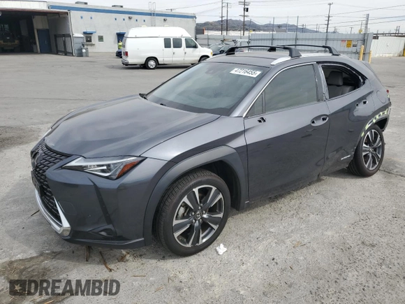2022 Lexus UX 250h z VIN JTHX9JBH9N2056431, wystawiony jako Copart lot #47216455 z przebiegiem 68 052 mil mil oraz Szkoda całkowita • Salvage title. Historia ofert i sprzedaży dostępna na DreamBid. Obrazek 1.