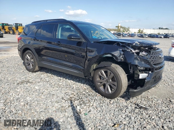 2024 Ford Explorer XLT with VIN 1FMSK7DH6RGA59839, listed as a Copart auction lot 48319795 with 12,070 mi miles and Salvage Title. Bid and sale history available at carsss.com. Image 4.