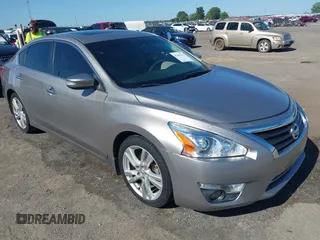2013 Nissan Altima SL z VIN 1N4BL3AP3DC288653, wystawiony jako IAAI lot #42304043 z przebiegiem 108 640 mil mil oraz . Historia ofert i sprzedaży dostępna na DreamBid. Obrazek 1.