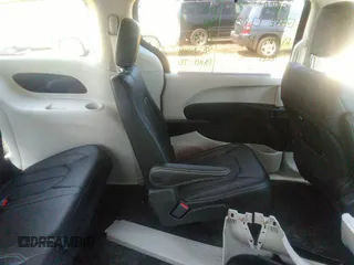2023 Chrysler Pacifica Touring L with VIN 2C4RC1BG5PR505661, listed as a IAAI auction lot 42675532 with 8,525 mi miles and . Bid and sale history available at DreamBid. Image 8.