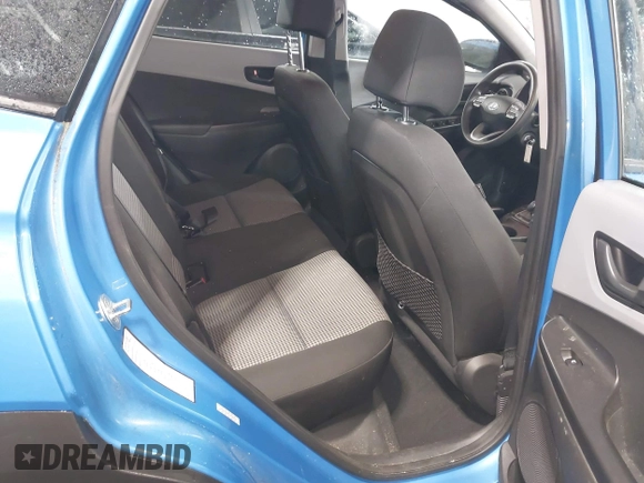 2020 Hyundai Kona SE with VIN KM8K12AA2LU434275, listed as a IAAI auction lot 42023623 with 71,684 mi miles and . Bid and sale history available at carsss.com. Image 8.