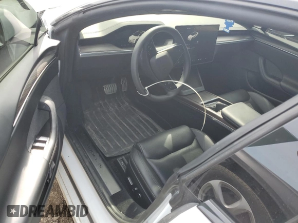 2022 Tesla Model S z VIN 5YJSA1E57NF473919, wystawiony jako Copart lot #51183925 z przebiegiem 48 359 mil mil oraz Szkoda całkowita • Salvage title. Historia ofert i sprzedaży dostępna na DreamBid. Obrazek 8.