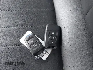 2022 Volkswagen Tiguan SE R-Line Black z VIN 3VVCB7AX9NM014741, wystawiony jako IAAI lot #42043123 z przebiegiem 71 777 mil mil oraz . Historia ofert i sprzedaży dostępna na DreamBid. Obrazek 11.