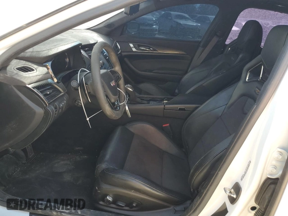 2017 Cadillac CTS-V z VIN 1G6A15S65H0216411, wystawiony jako Copart lot #72227484 z przebiegiem 57 241 mil mil oraz Szkody całkowita. Historia ofert i sprzedaży dostępna na DreamBid. Obrazek 7.