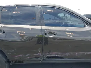 2017 Nissan Rogue SV z VIN KNMAT2MT5HP526512, wystawiony jako IAAI lot #42349293 z przebiegiem 93 620 mil mil oraz . Historia ofert i sprzedaży dostępna na DreamBid. Obrazek 14.