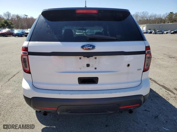 2013 Ford Utility Police Interceptor with VIN 1FM5K8AR0DGC20811, listed as a Copart auction lot 52397805 with 174,376 mi miles and Non Repairable. Bid and sale history available at carsss.com. Image 6.