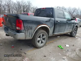 2010 Dodge 1500 SLT z VIN 1D7RV1CT9AS228384, wystawiony jako IAAI lot #41691318 z przebiegiem 214 265 mil mil oraz . Historia ofert i sprzedaży dostępna na DreamBid. Obrazek 4.