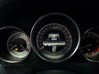 2013 Mercedes-Benz C 300 Sport z VIN WDDGF8AB0DR288122, wystawiony jako Copart lot #55216405 z przebiegiem 158 303 mil mil oraz Szkoda całkowita • Salvage title. Historia ofert i sprzedaży dostępna na DreamBid. Obrazek 9.