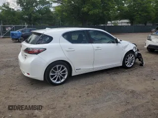 2013 Lexus CT 200h z VIN JTHKD5BH5D2168738, wystawiony jako Copart lot #56362615 z przebiegiem 107 231 mil mil oraz Szkody całkowita. Historia ofert i sprzedaży dostępna na DreamBid. Obrazek 3.