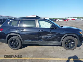 2022 Volkswagen Atlas SE z VIN 1V2KR2CA0NC564914, wystawiony jako IAAI lot #42035604 z przebiegiem 35 678 mil mil oraz . Historia ofert i sprzedaży dostępna na DreamBid. Obrazek 13.