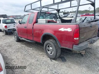2002 Ford F-150 XL z VIN 1FTRX18W82NA64374, wystawiony jako IAAI lot #41812500 z przebiegiem 254 146 mil mil oraz . Historia ofert i sprzedaży dostępna na DreamBid. Obrazek 3.