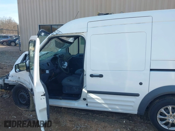 2010 Ford Transit Connect XL z VIN NM0LS7AN9AT033277, wystawiony jako IAAI lot #41455861 z przebiegiem Nie podano mil oraz . Historia ofert i sprzedaży dostępna na DreamBid. Obrazek 15.