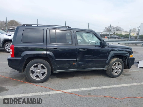 2008 Jeep Patriot Sport with VIN 1J8FT28WX8D711353, listed as a IAAI auction lot 41793321 with 161,777 mi miles. Bid and sale history available at carsss.com. Image 13.