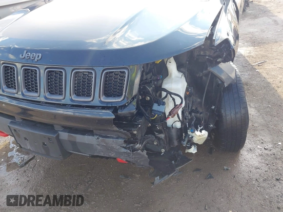 2019 Jeep Compass Trailhawk with VIN 3C4NJDDBXKT671364, listed as a IAAI auction lot 41655974 with 104,252 mi miles and . Bid and sale history available at carsss.com. Image 18.