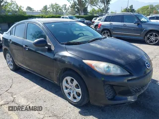 2013 Mazda 3 i Sport z VIN JM1BL1UP0D1793443, wystawiony jako IAAI lot #42321331 z przebiegiem 92 547 mil mil oraz . Historia ofert i sprzedaży dostępna na DreamBid. Obrazek 1.