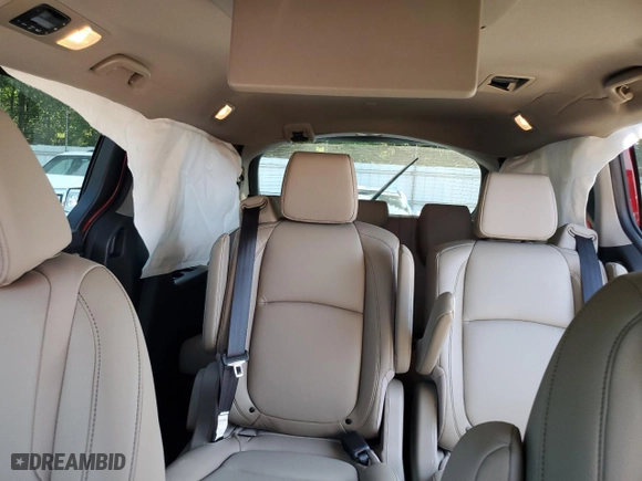 2024 Honda Odyssey Touring with VIN 5FNRL6H80RB022350, listed as a Copart auction lot 69169804 with 4,516 mi miles and Salvage Title. Bid and sale history available at carsss.com. Image 10.
