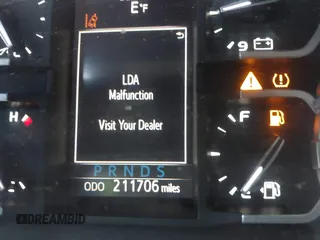 2018 Toyota Tundra 2WD SR5 with VIN 5TFEY5F12JX229395, listed as a IAAI auction lot 41860401 with 211,706 mi miles. Bid and sale history available at carsss.com. Image 15.