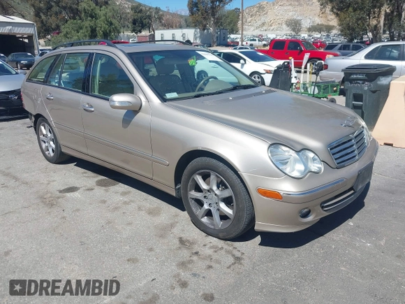 2005 Mercedes-Benz C 240 z VIN WDBRH81J05F622560, wystawiony jako IAAI lot #41868325 z przebiegiem 129 446 mil mil oraz . Historia ofert i sprzedaży dostępna na DreamBid. Obrazek 1.