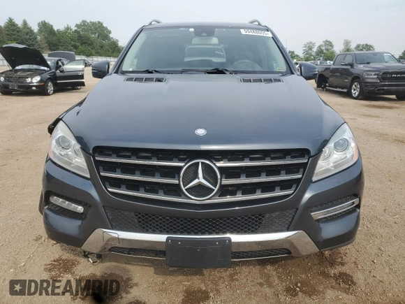 2014 Mercedes-Benz M 350 with VIN 4JGDA5HB9EA273288, listed as a Copart auction lot 59488055 with 105,471 mi miles and Salvage title. Bid and sale history available at DreamBid. Image 5.